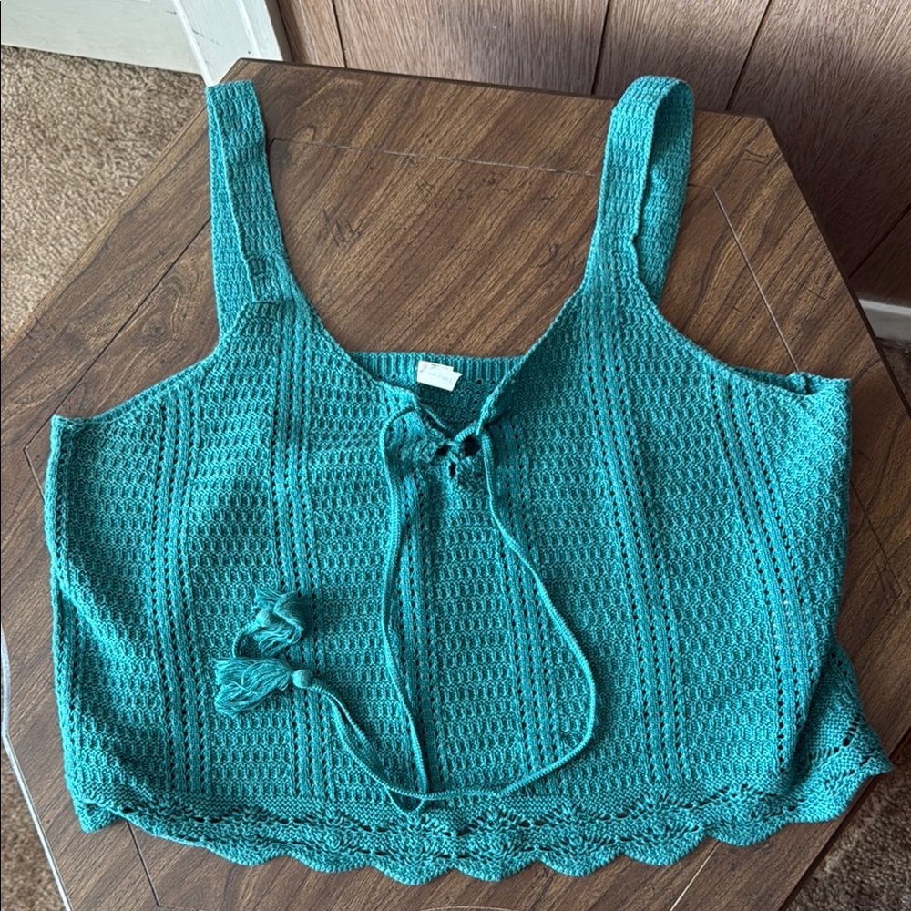 Old Navy Blue Sleeveless Crop Tie Front Tank Top